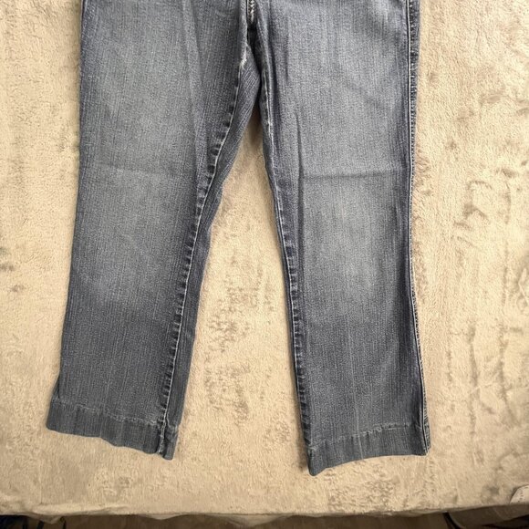 Not Your Daughter's Jeans Womens 6 Blue Bootcut Stretch Denim Made USA Lift Tuck - Picture 13 of 16